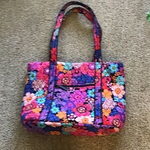 Vera Bradley Medium tote